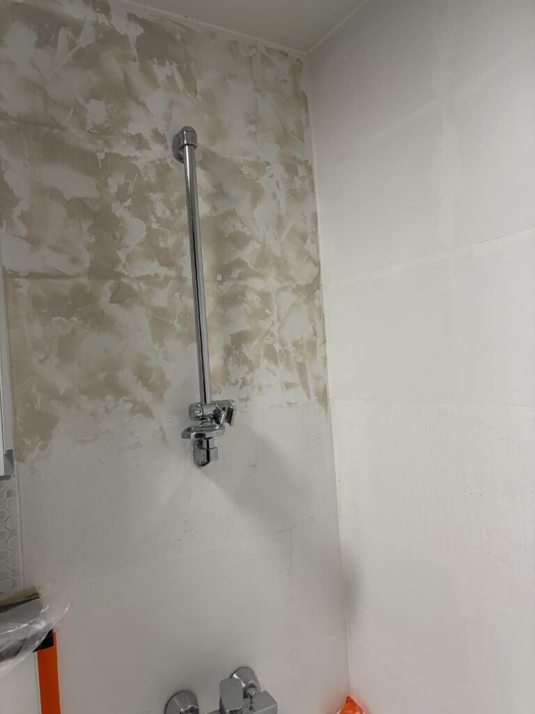 EZ FIX 로 유럽미장 하고있는 사진.